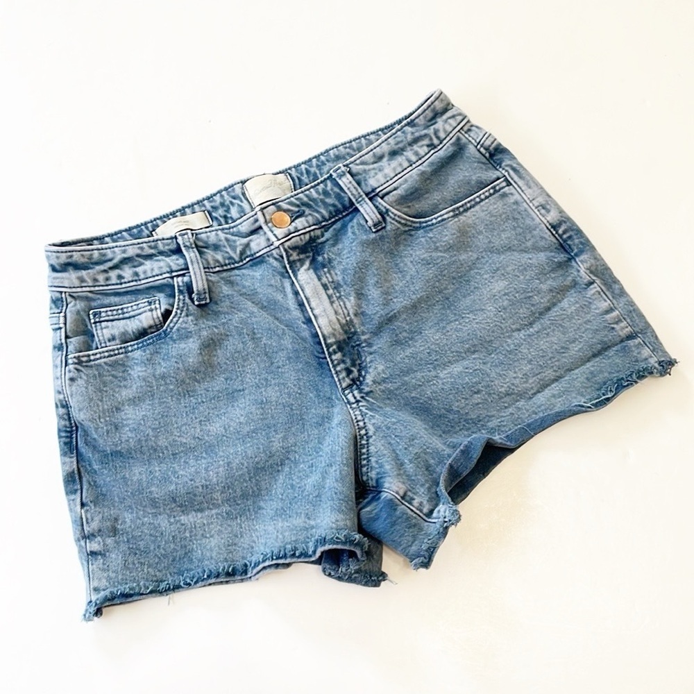 Universal Thread vintage midi denim shorts